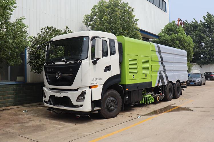主營產品: 東風掃路車,鏟雪掃路車,掃路車,東風掃路車,小區掃